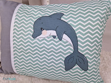 Lade das Bild in den Galerie-Viewer, Delfinliebe - STICK 18x30

