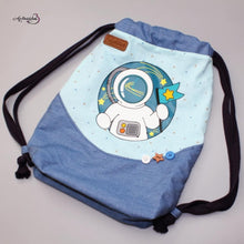 Lade das Bild in den Galerie-Viewer, Astronaut - PLOTT
