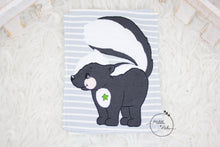 Lade das Bild in den Galerie-Viewer, Stinktier - STICK 13x18
