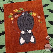 Lade das Bild in den Galerie-Viewer, Flatter Fledermaus - STICK 15x24
