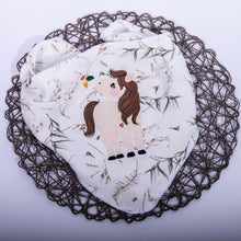 Lade das Bild in den Galerie-Viewer, Kleines Pony - STICK 10x10
